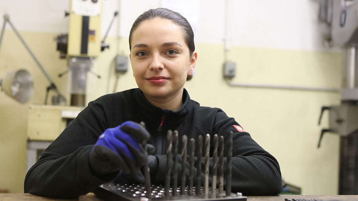 Azubine Erste Azubine Industriemechanik - Hochschule Wismar