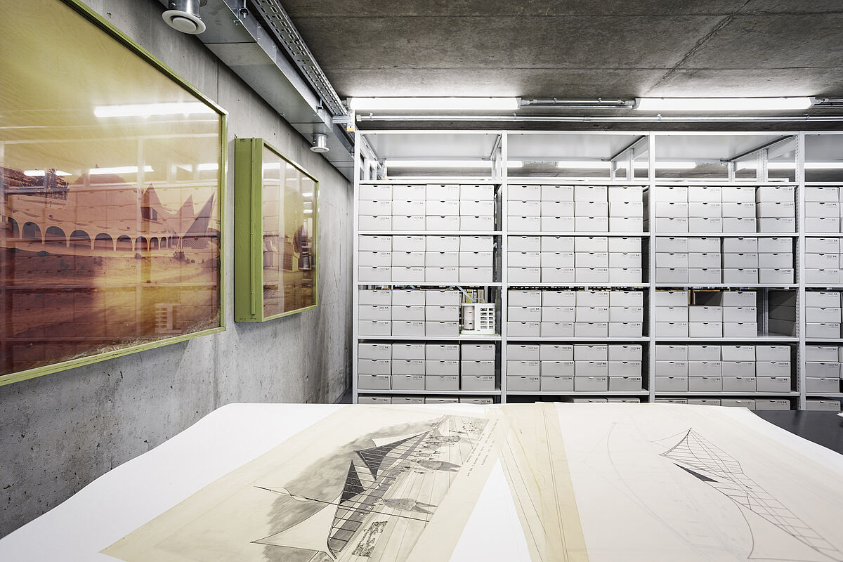 Insight into the storage room of the Müther Archive // Photo: Nicole Werner