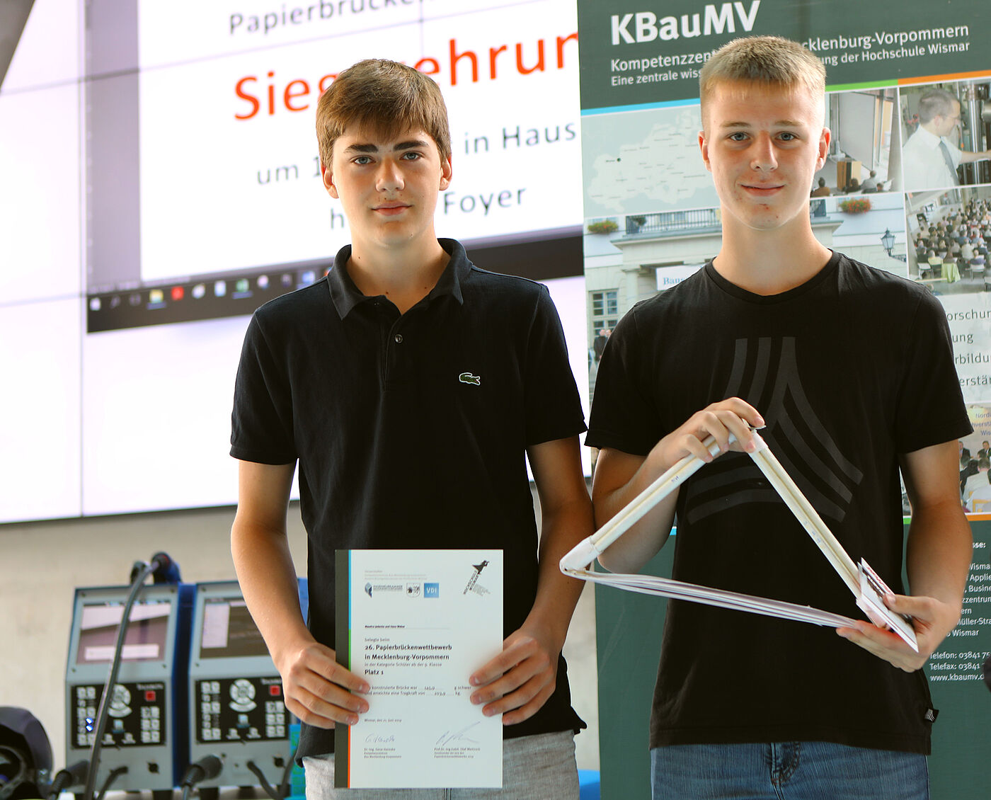 papierbr-ckenbaumeister-2019-gek-rt-hochschule-wismar